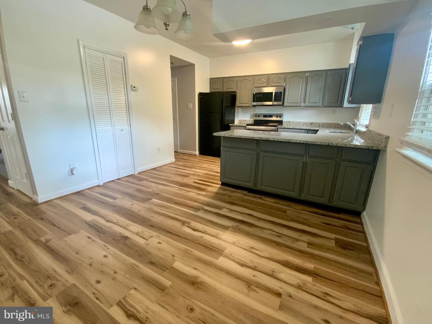 205 Heather Court photo 33