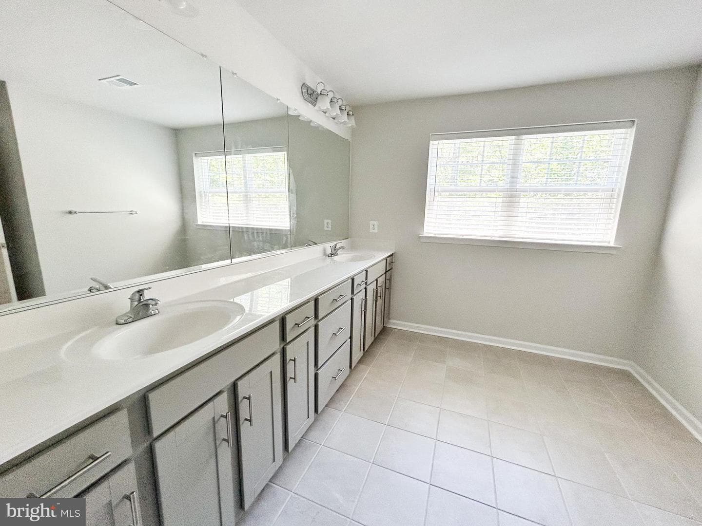 11551 Beacon Hill Court photo 40