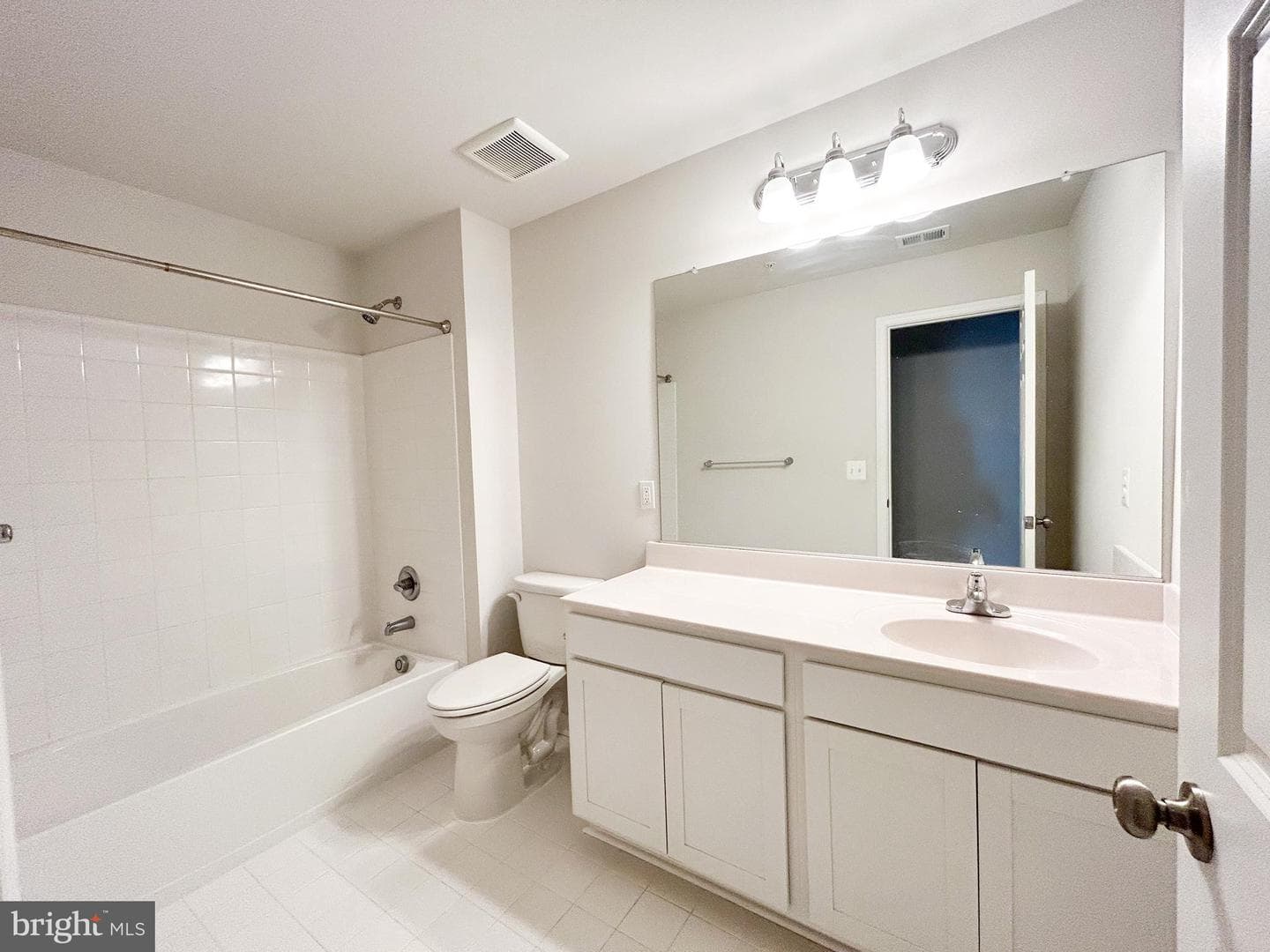 11551 Beacon Hill Court photo 46