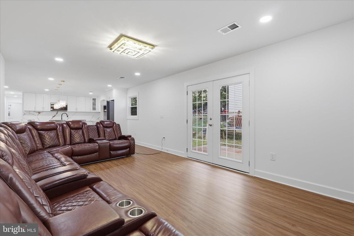 10501 Beechwood Drive photo 20