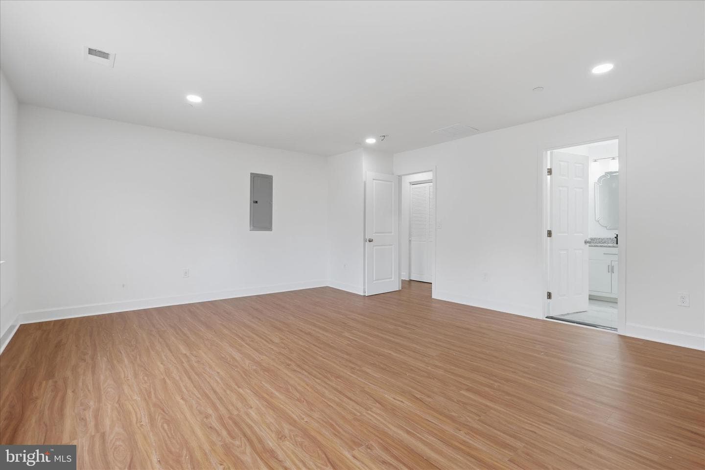 10501 Beechwood Drive photo 24