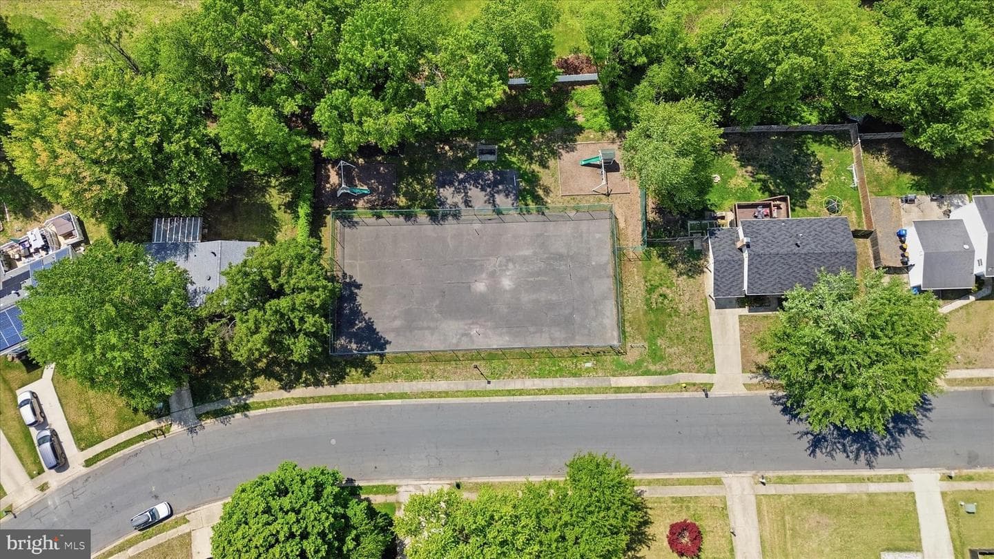 10501 Beechwood Drive photo 52