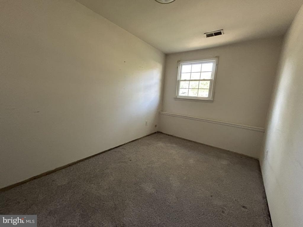 2152 Crest Circle photo 7