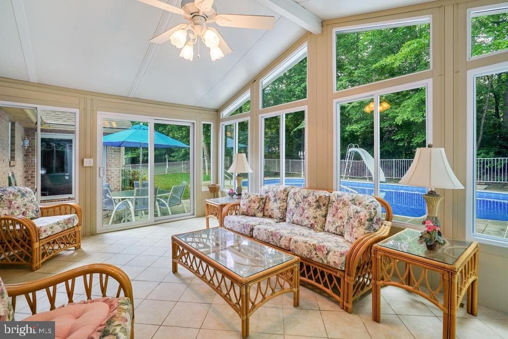 105 Cornwall Court photo 7