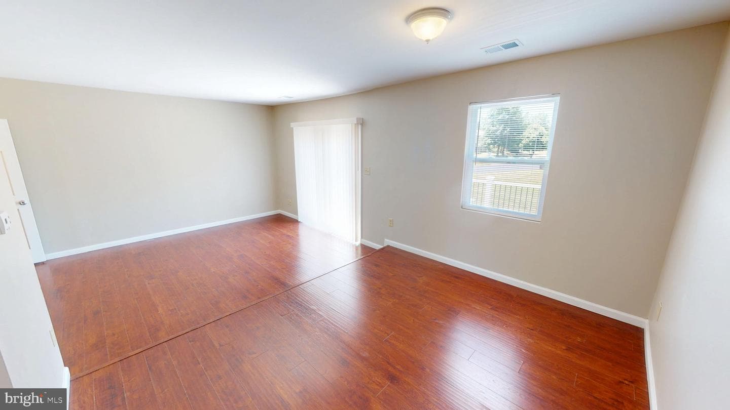 826 Holly Drive photo 14