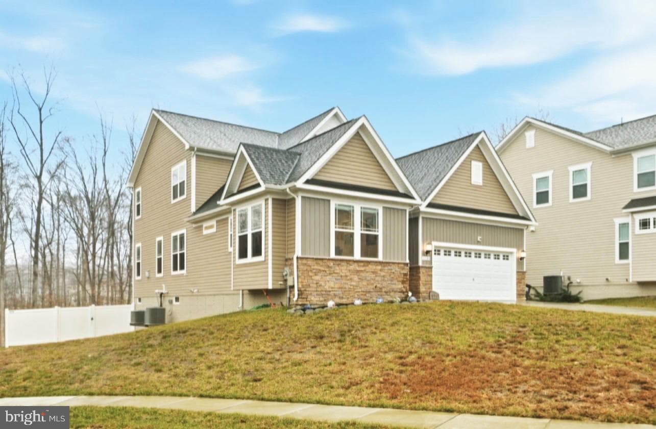 11101 Applecross Court, White Plains