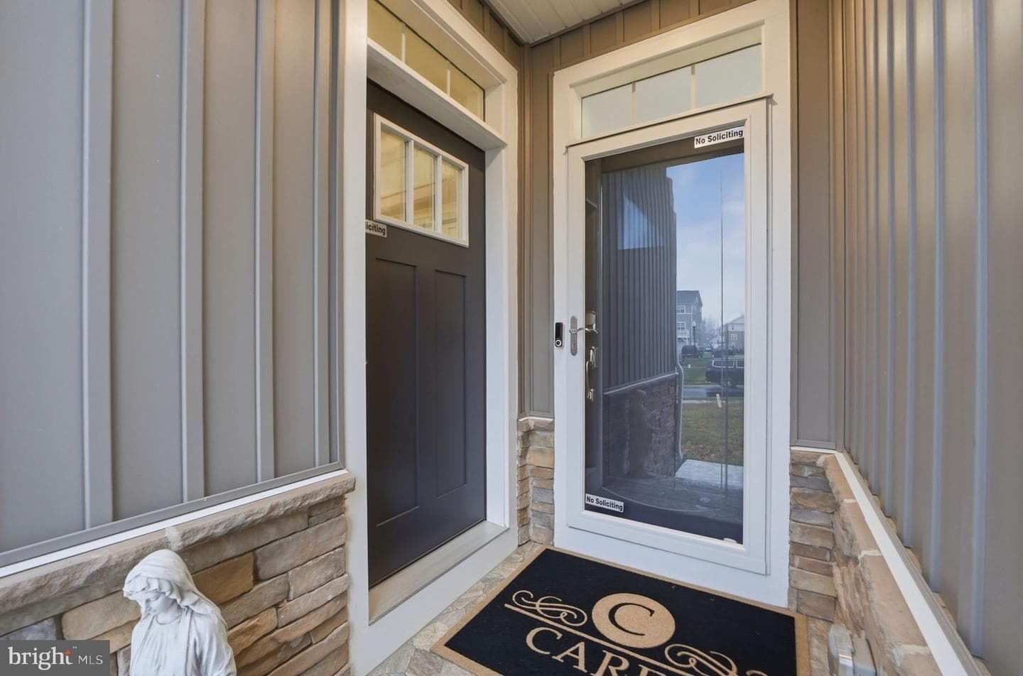 11101 Applecross Court, White Plains