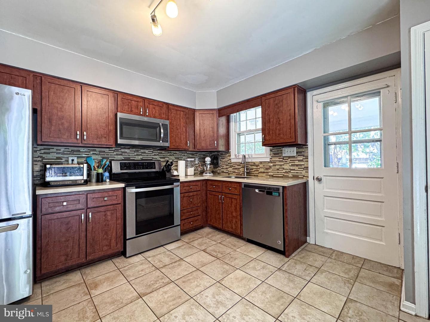 3637 Woodley Road photo 12