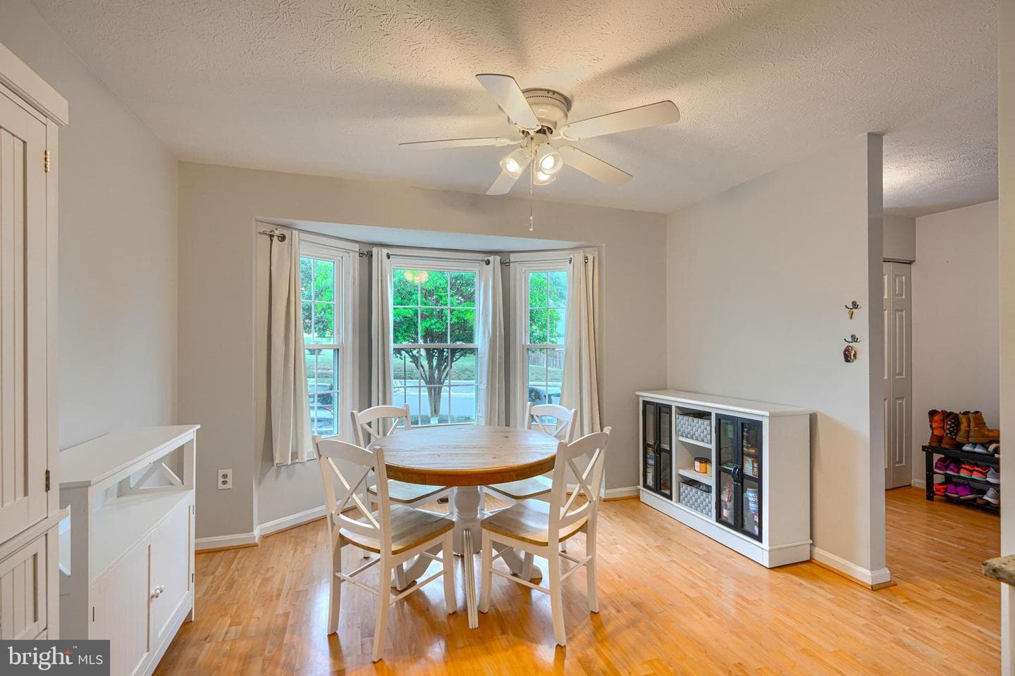 239 Charleston Court photo 4