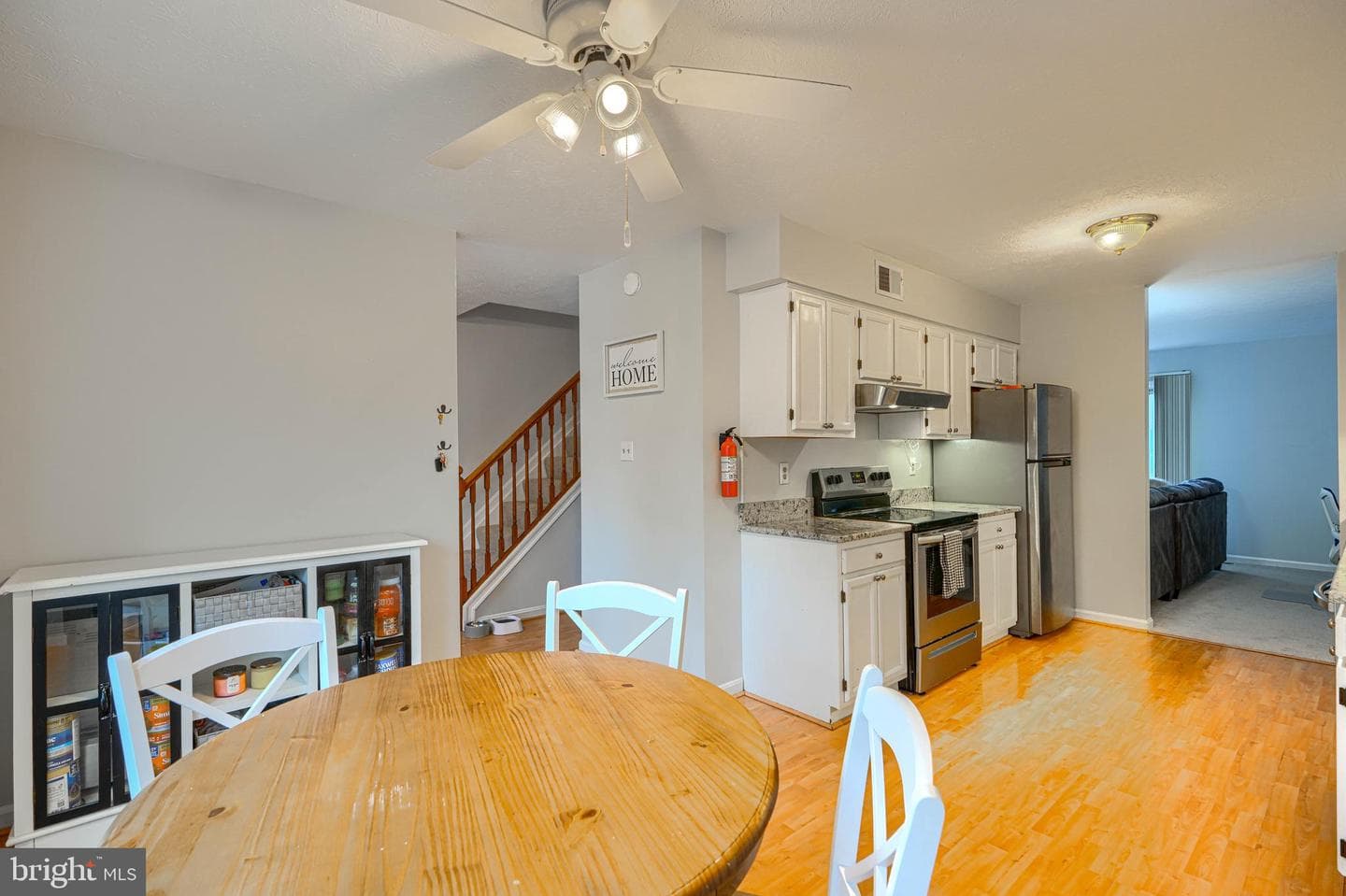 239 Charleston Court photo 5