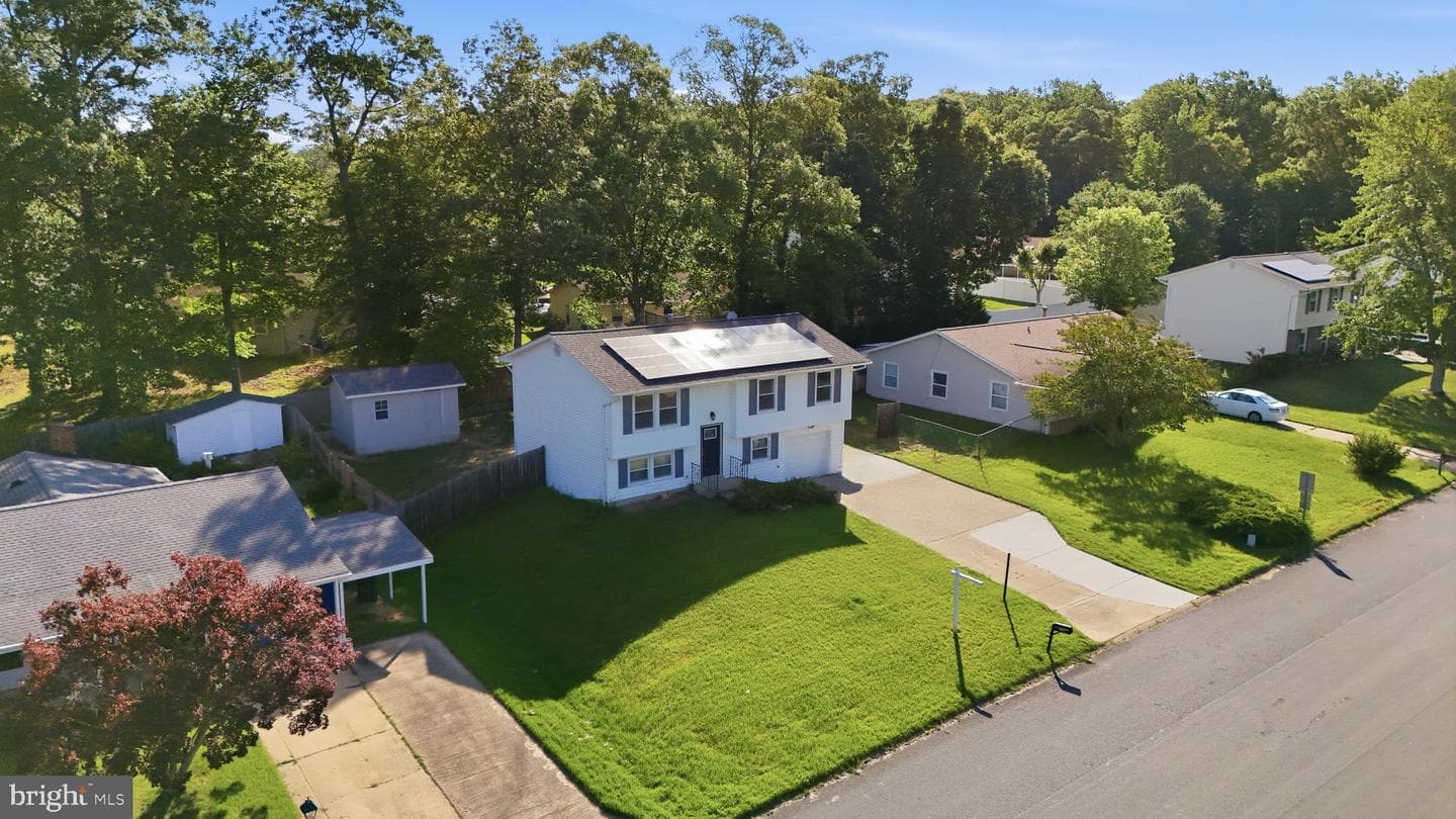 2346 Woodberry Drive photo 3