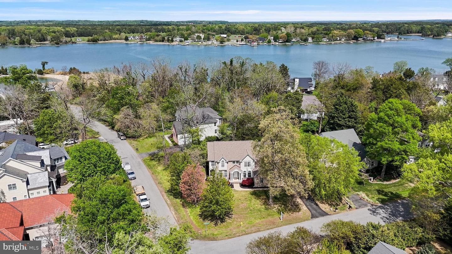 11645 Bachelors Hope Court, Swan Point