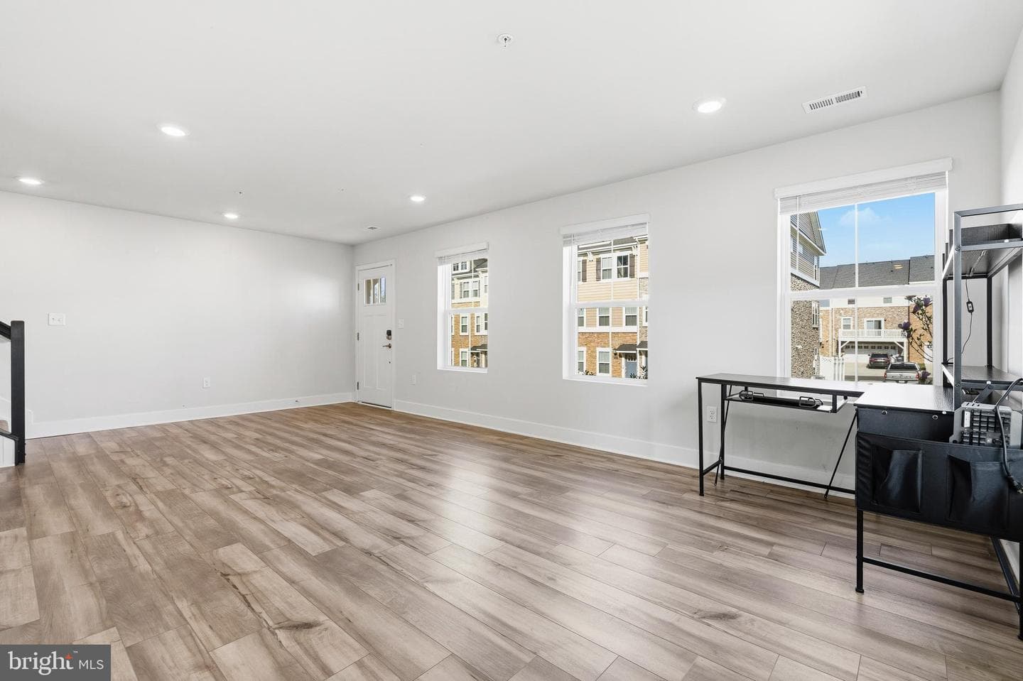 4149 Skipton Place photo 4
