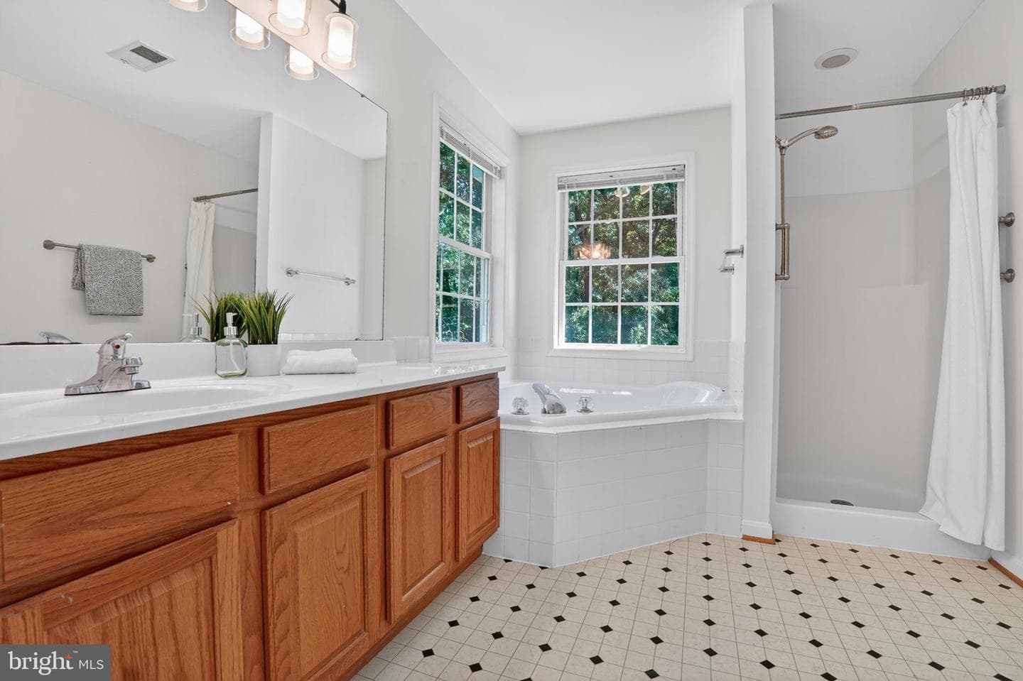 2882 Portobello Court photo 36