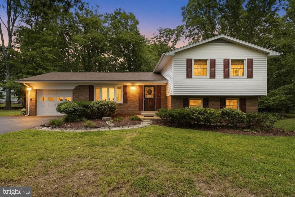 9618 Randall Drive, White Plains