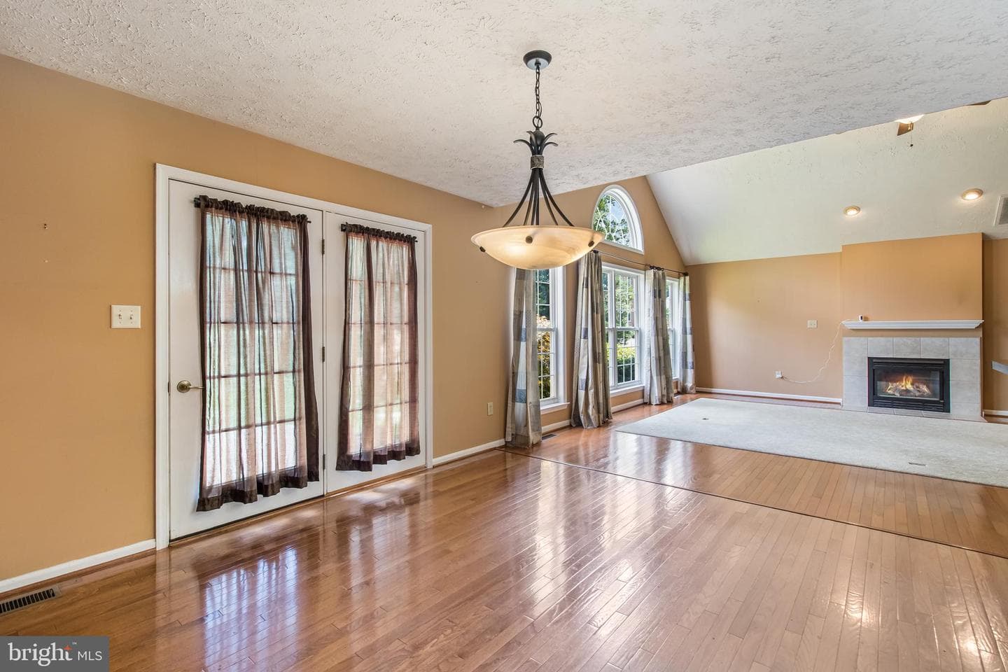 7790 Traeleigh Lane photo 7