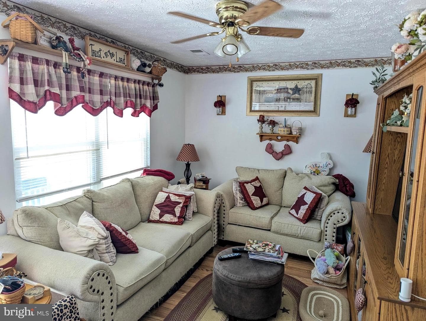 6089 Red Squirrel Place photo 12