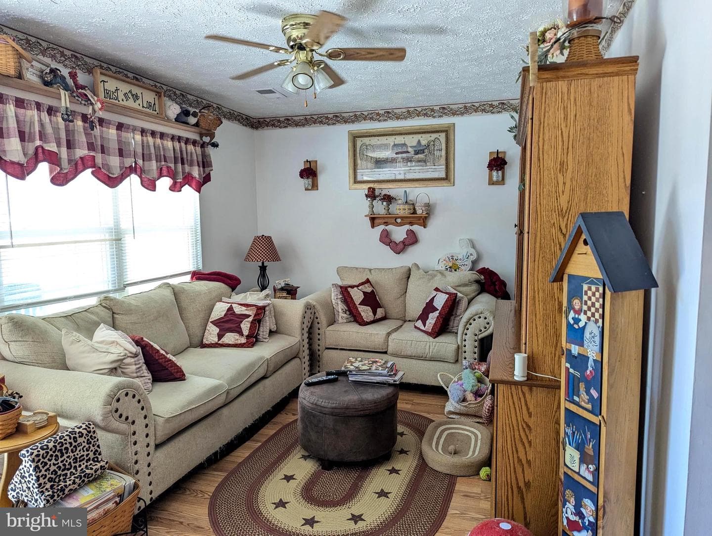 6089 Red Squirrel Place photo 13