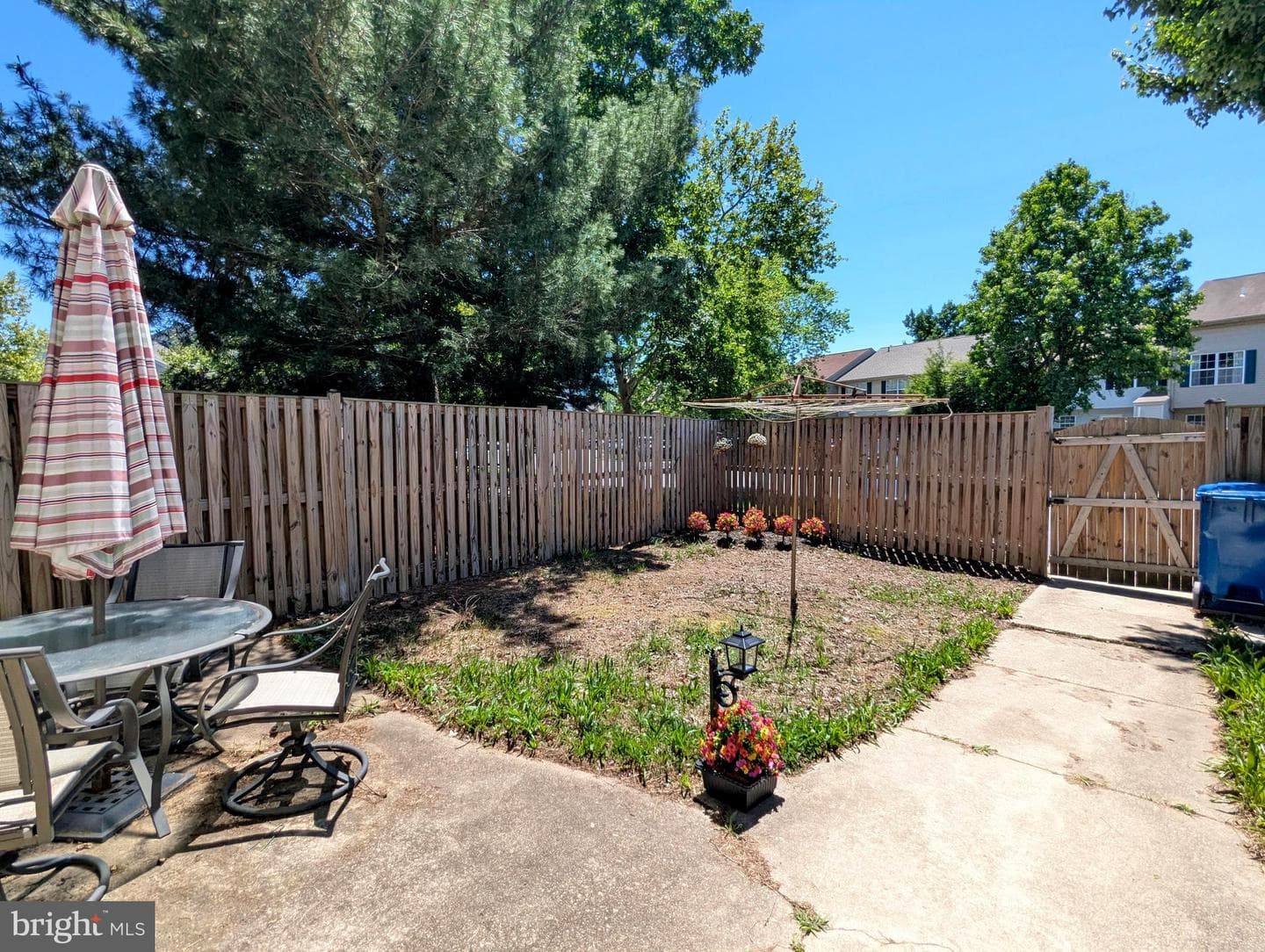 6089 Red Squirrel Place photo 3
