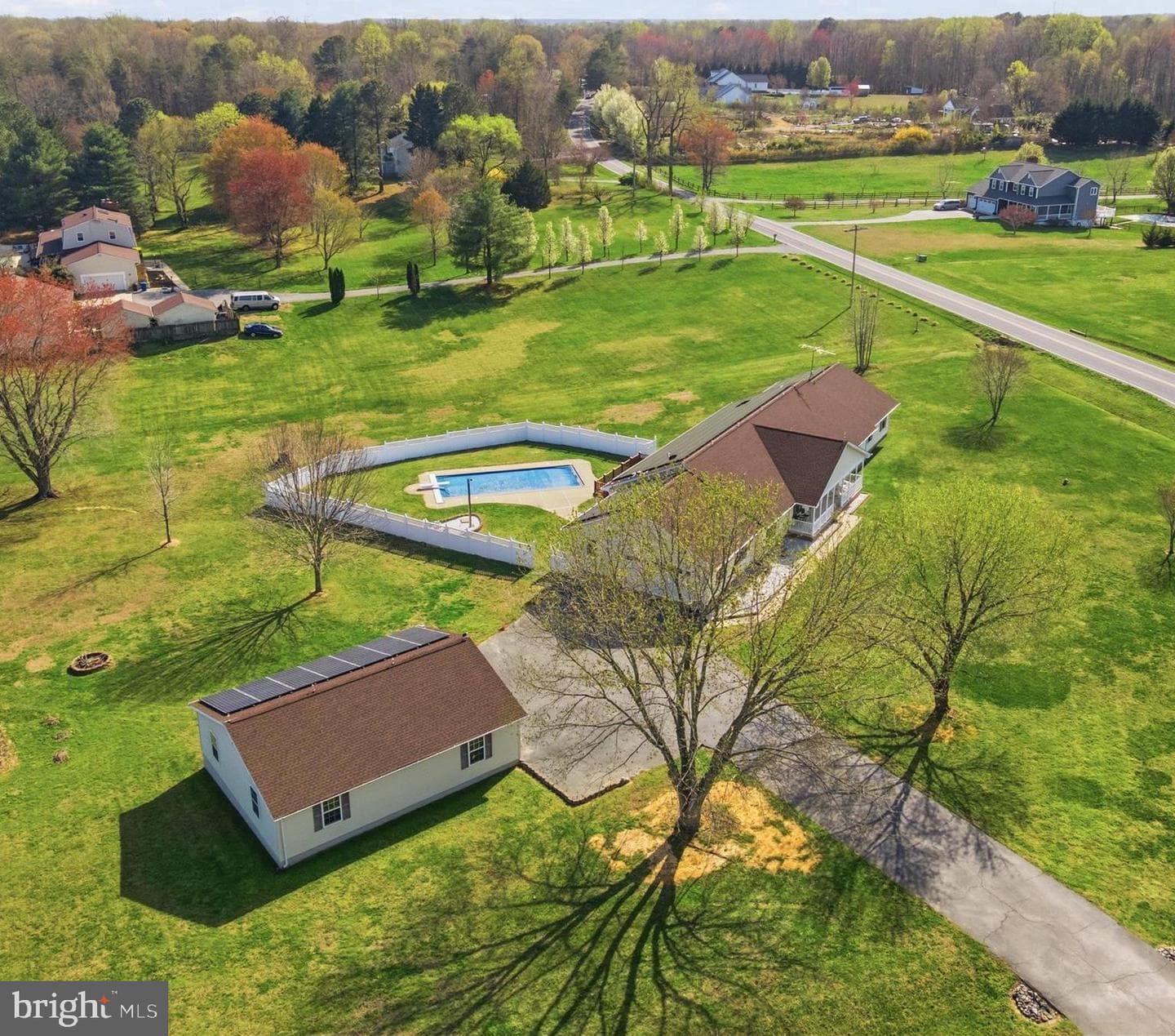 13301 Olde Oak Drive photo 4