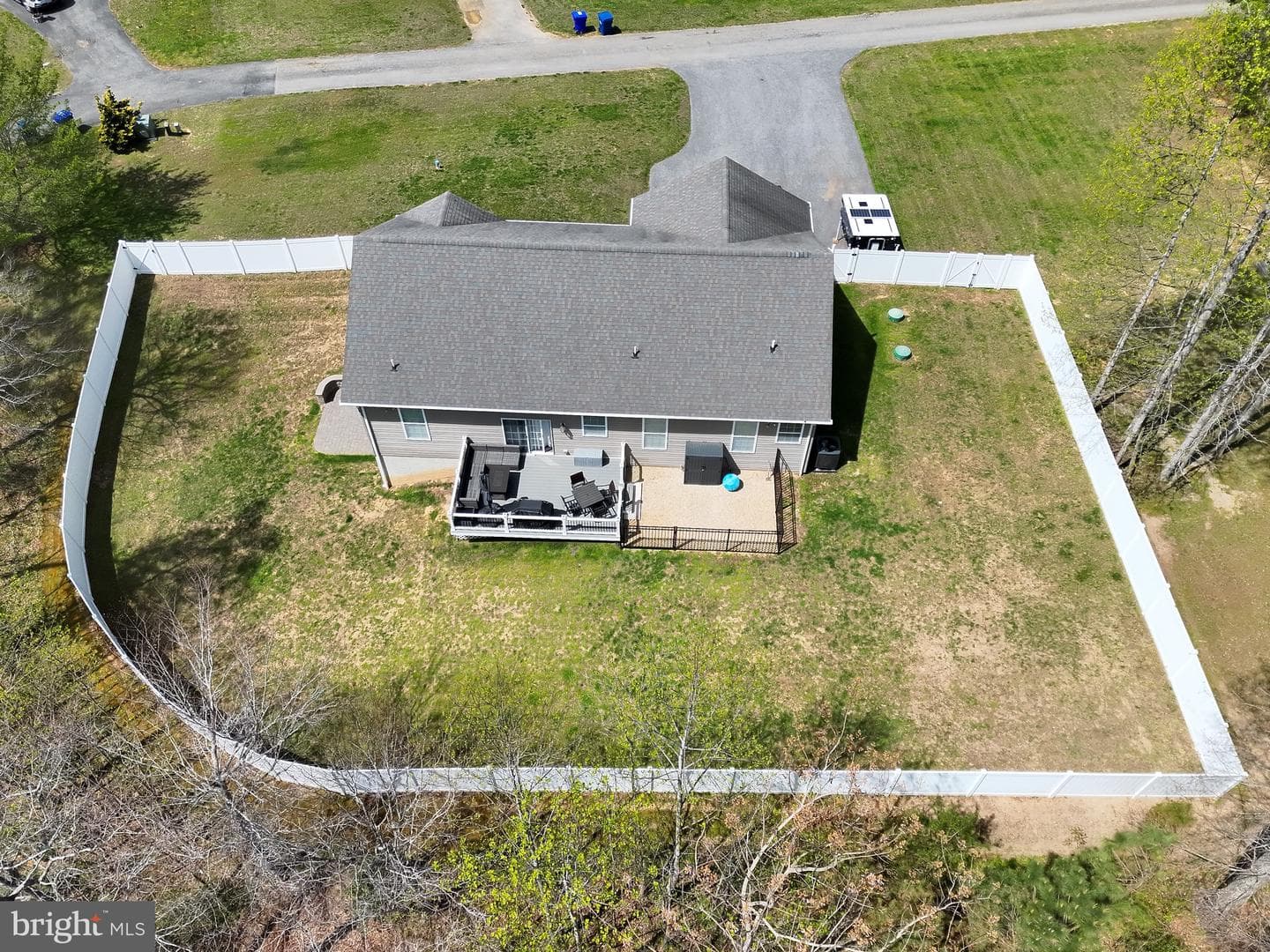 7098 Quicktree Place photo 37