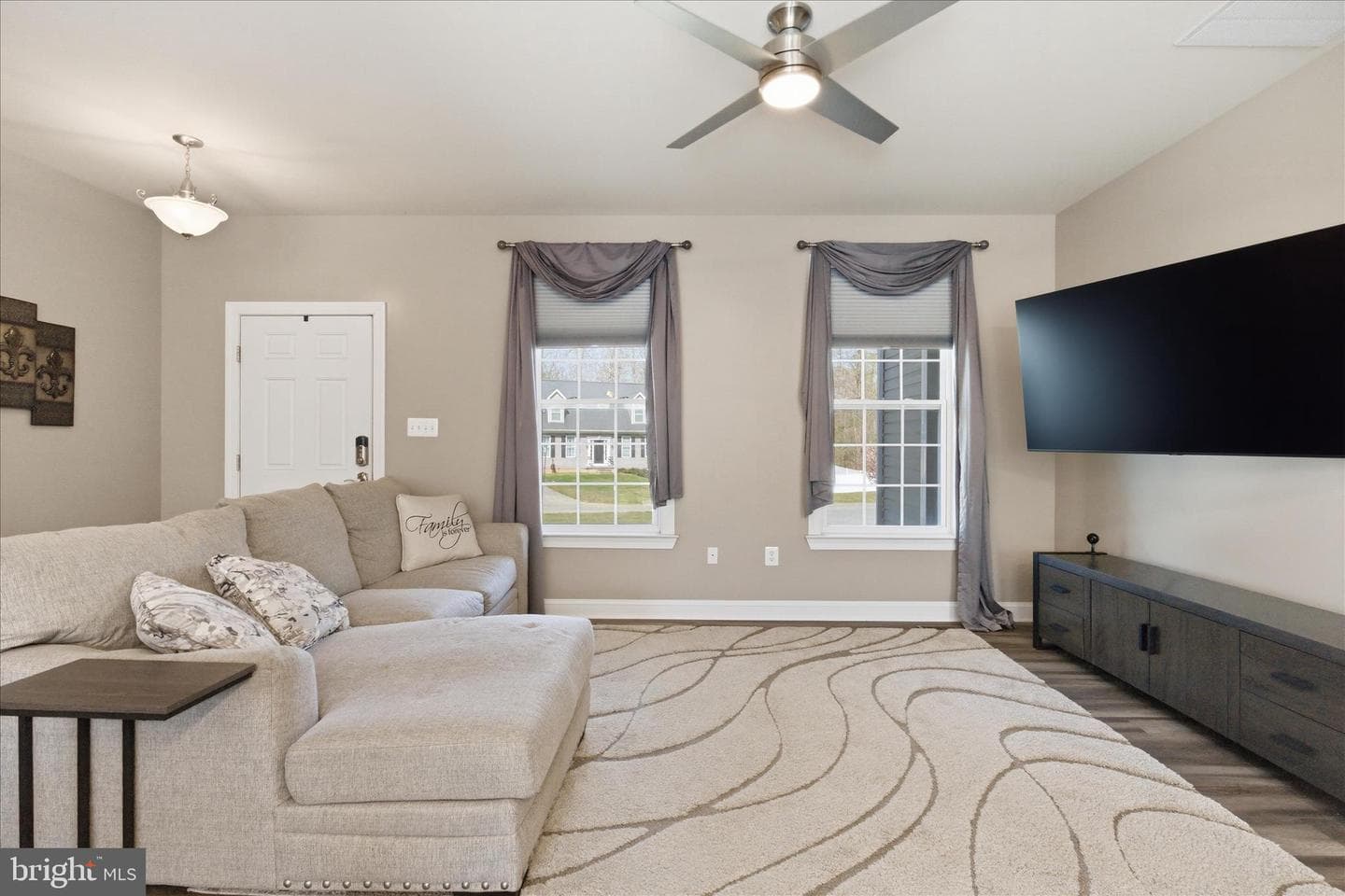 7098 Quicktree Place photo 6