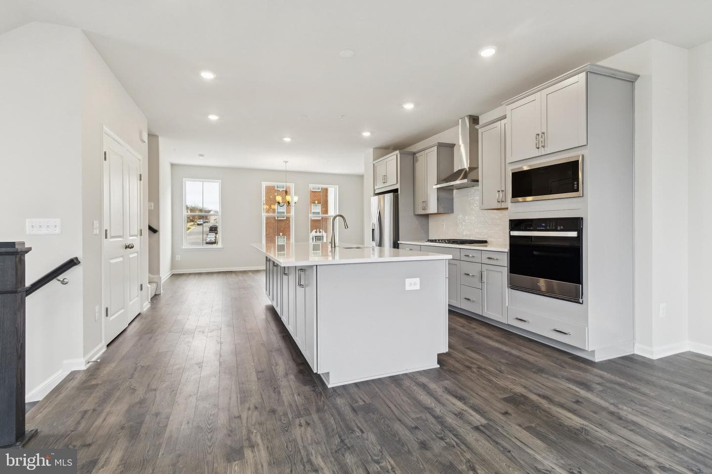 2770 Bear Claw Place photo 3