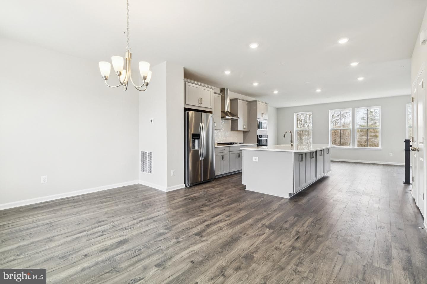 2769 Bear Claw Place photo 4