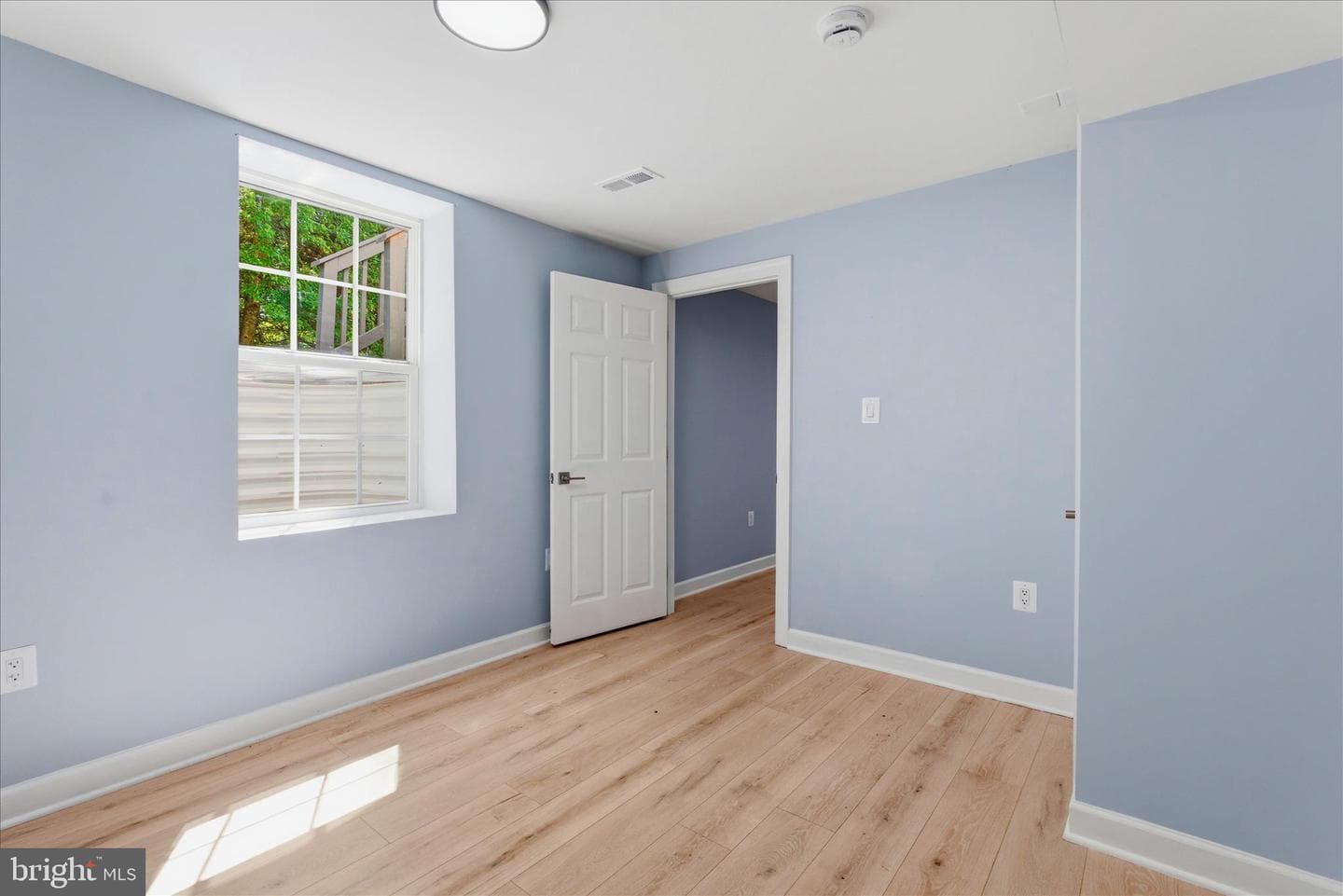 10654 Ashford Circle photo 40