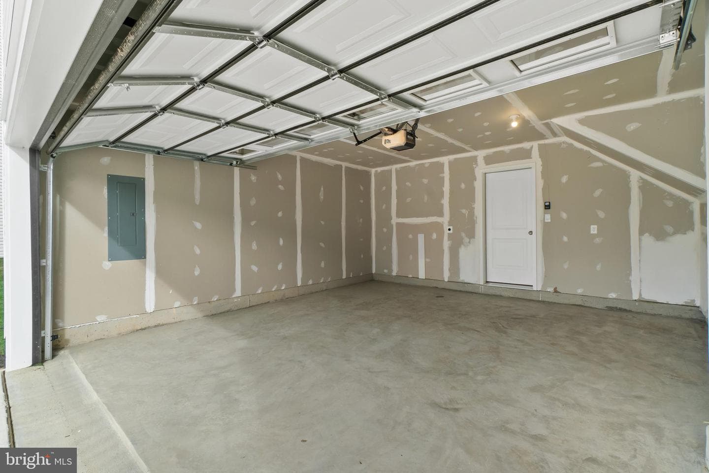 190 Soft Rush Lane photo 3