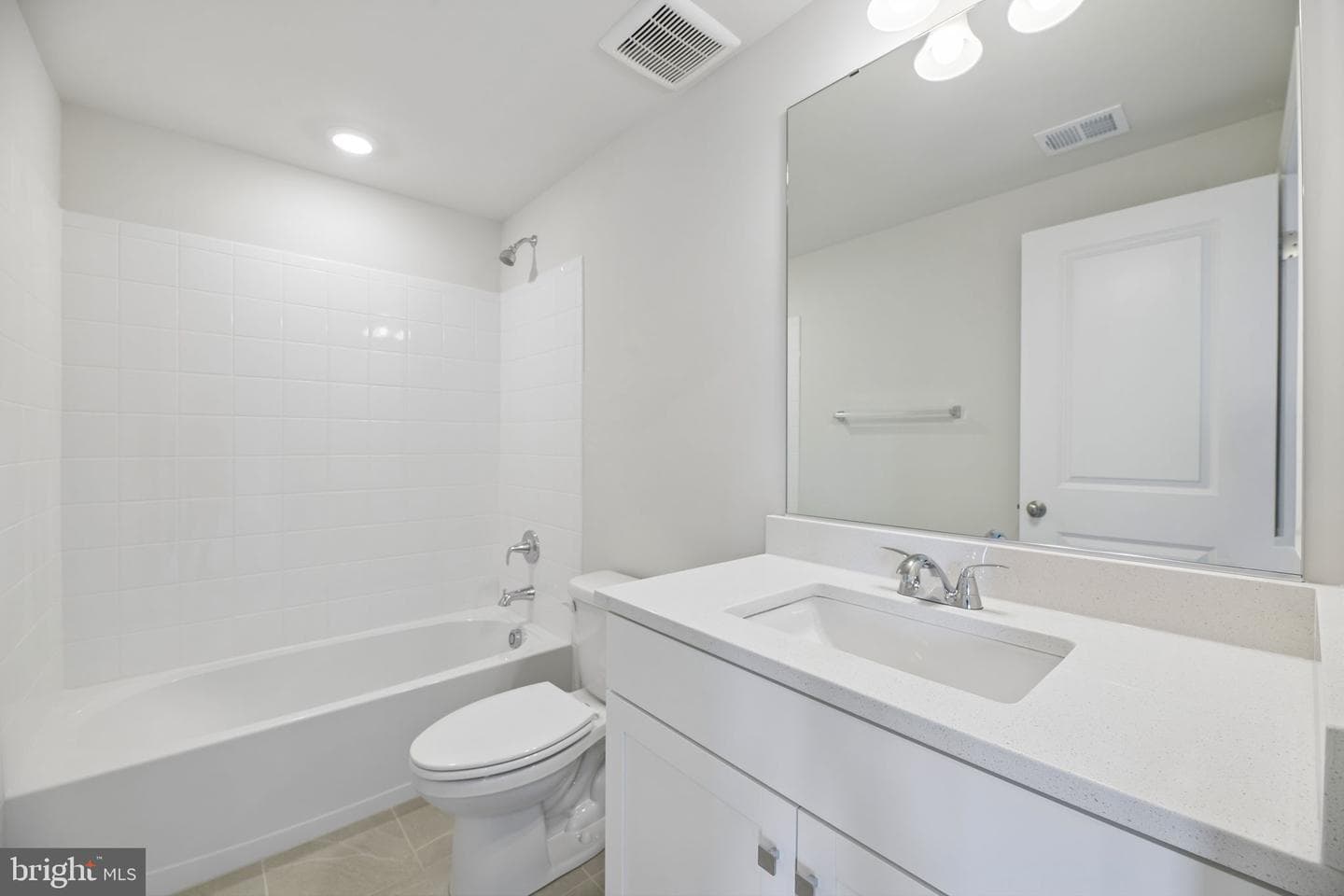 9808 Stonehaven Court photo 3