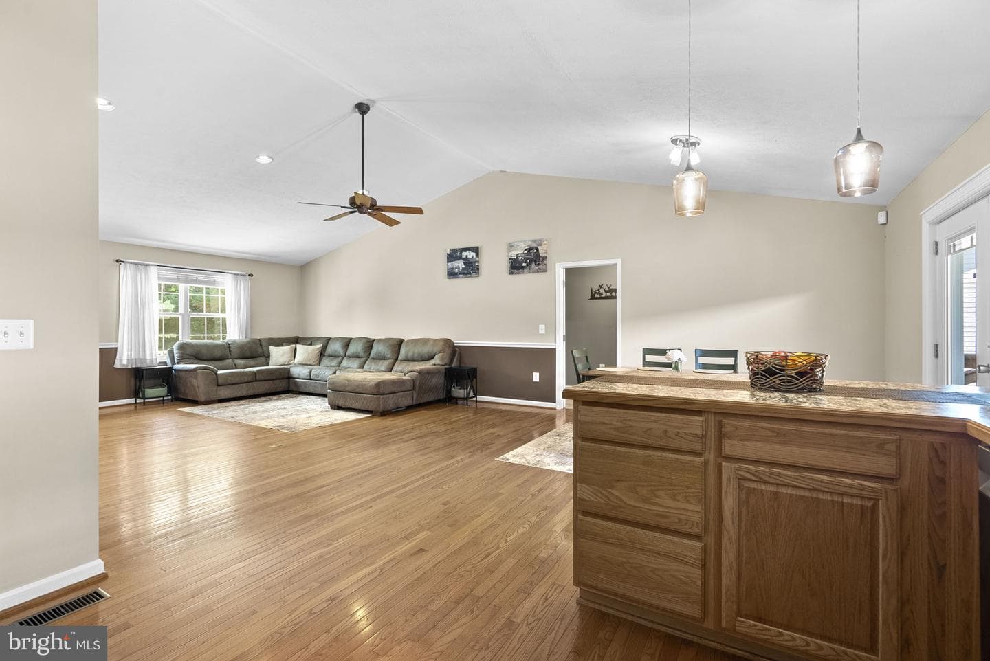 6975 Orchard View Lane photo 8