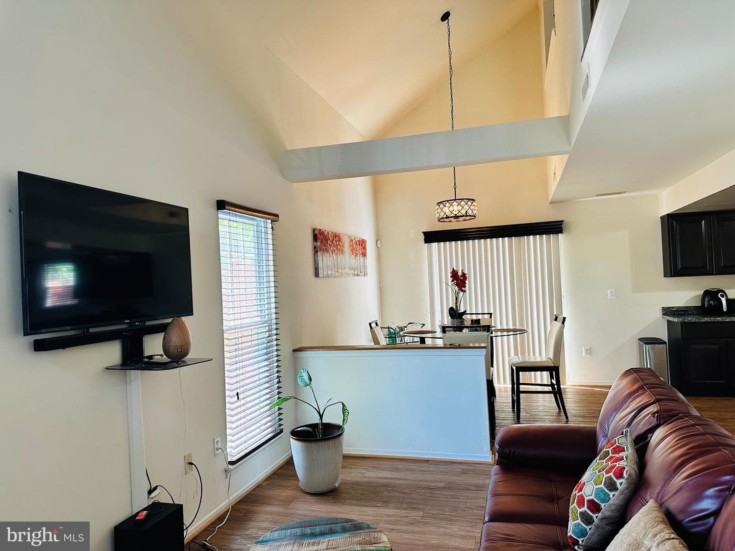 3433 Azalea Place photo 11