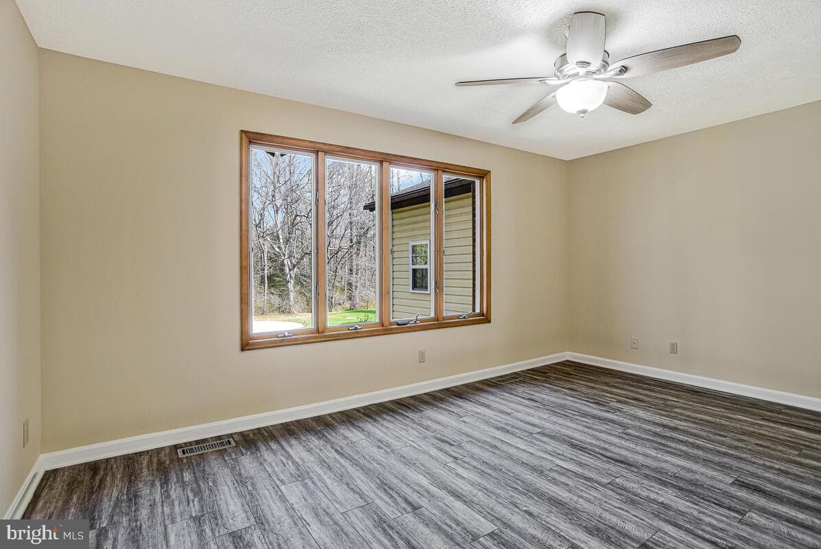17082 Prince Frederick Road photo 15