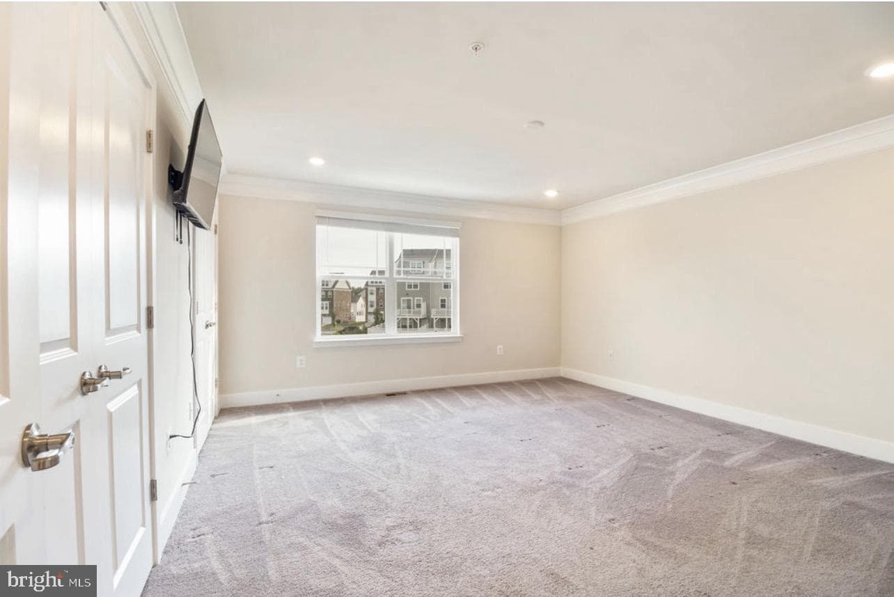 11687 Emily Dickinson Pl photo 17