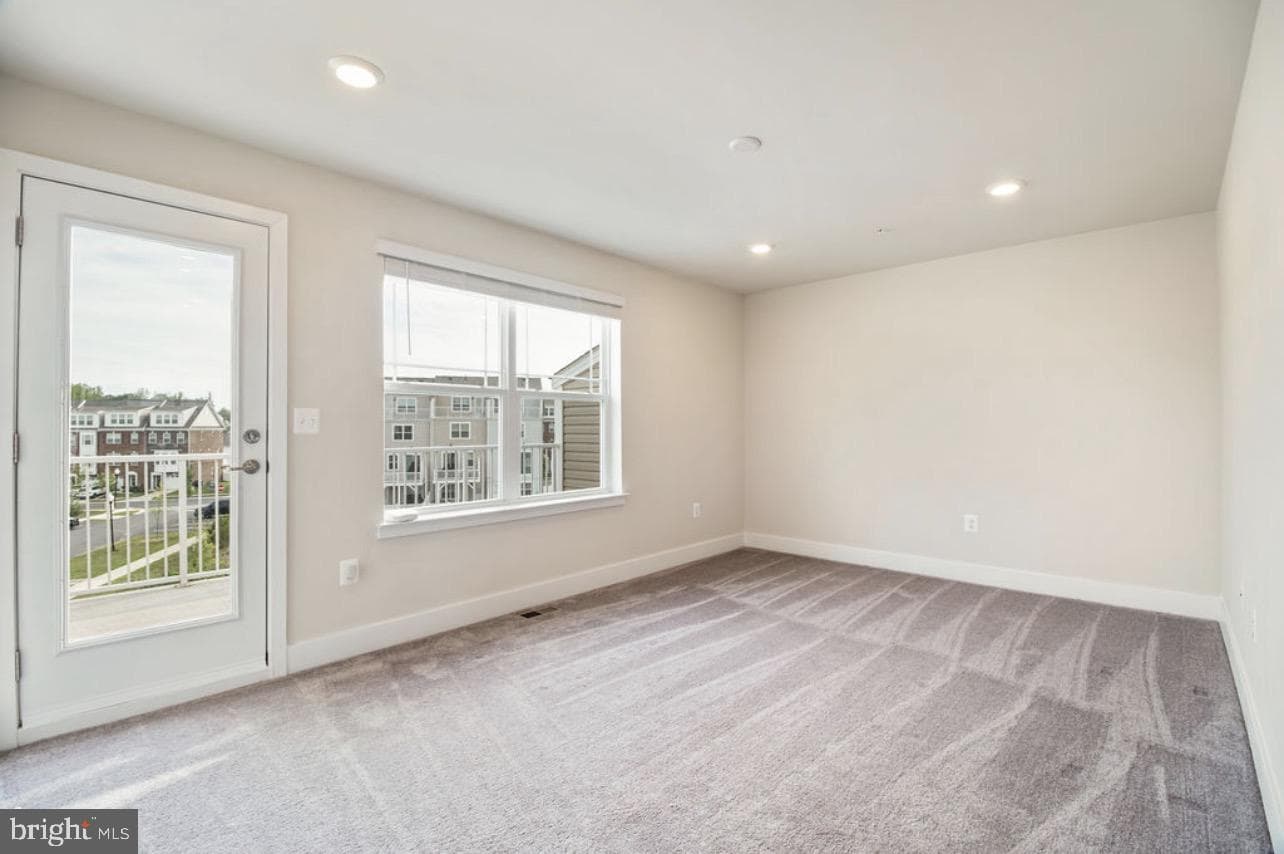 11687 Emily Dickinson Pl photo 25