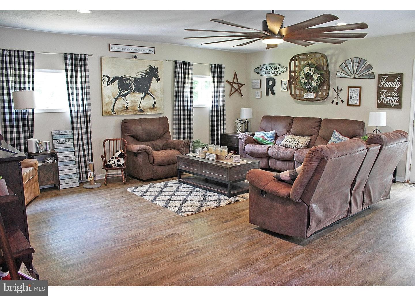 7370 Bullfeather Place photo 9