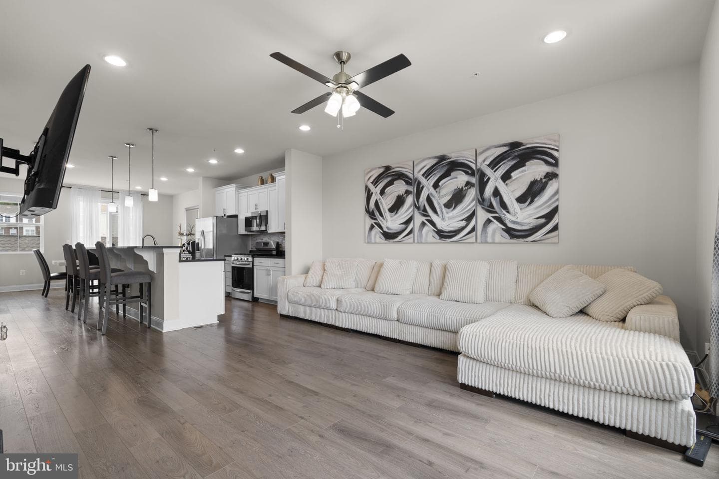 11279 St Luke Drive, White Plains