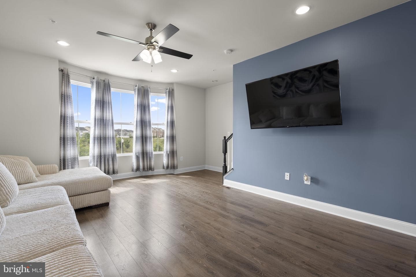 11279 St Luke Drive photo 6