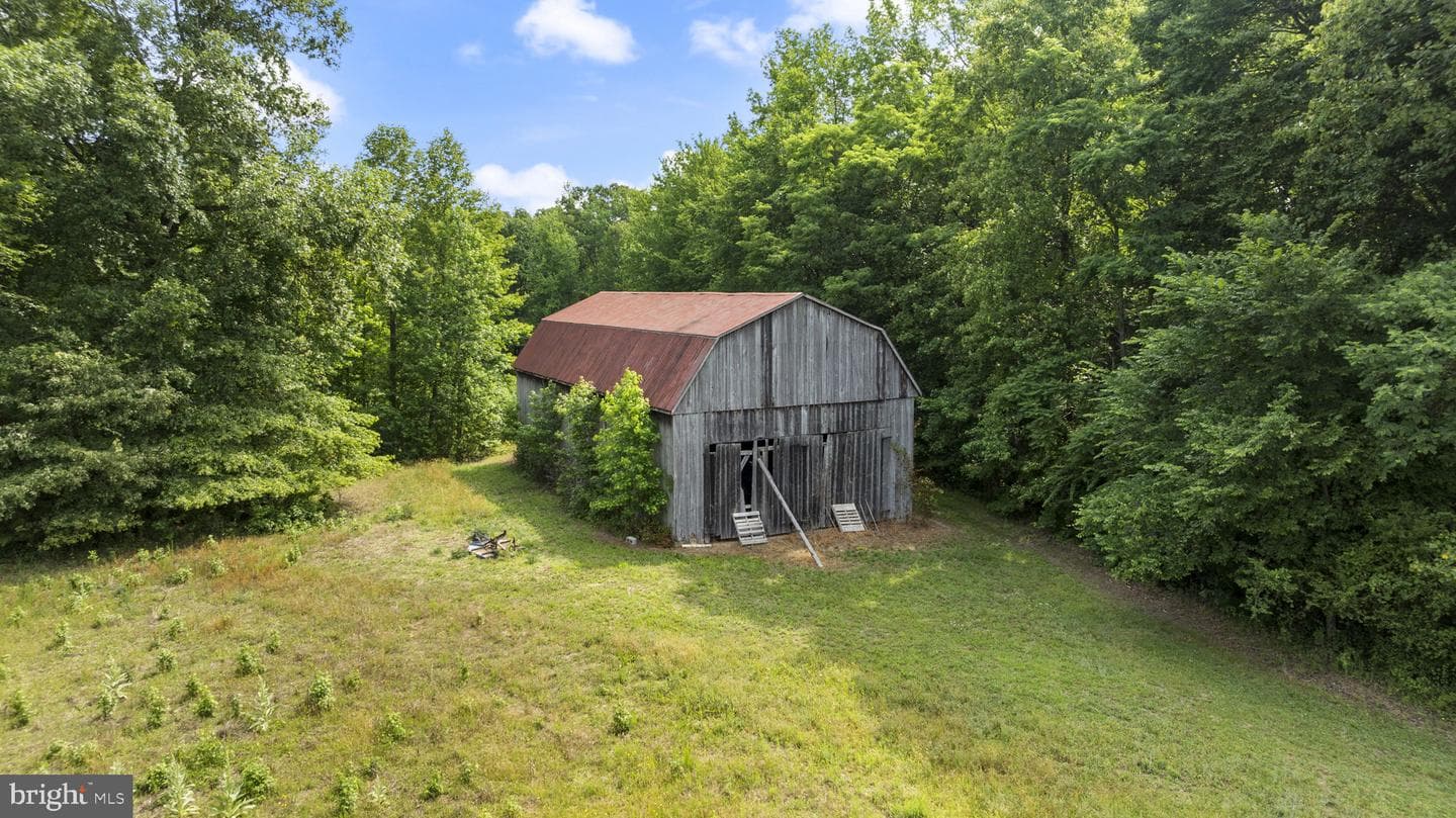 5950 Foster Lane photo 34