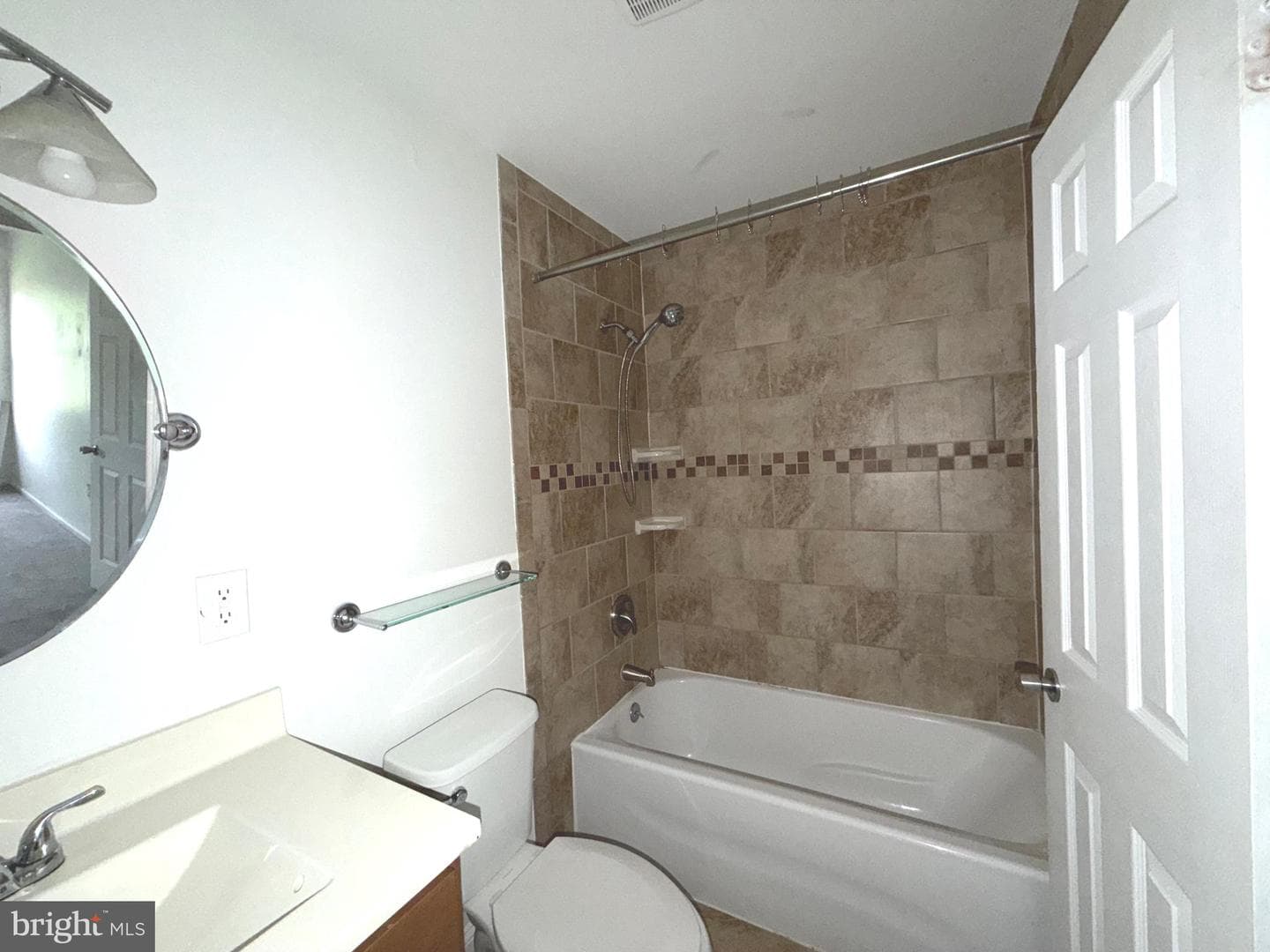 2063 Red Spruce Court photo 18