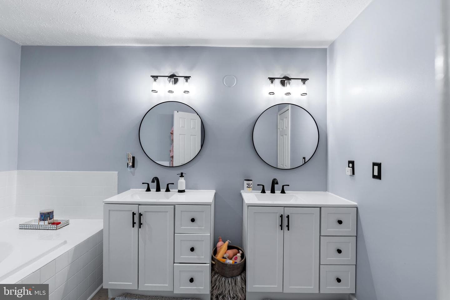 2665 Stanford Pl photo 28