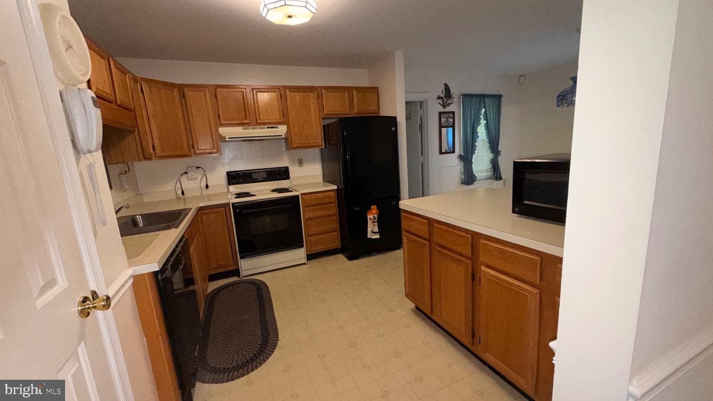 6380 Valley Road photo 32