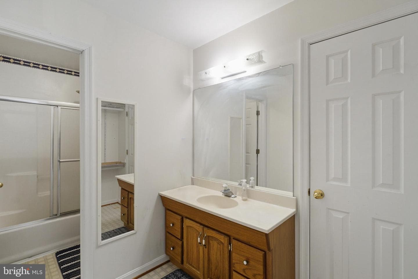 6380 Valley Road photo 40