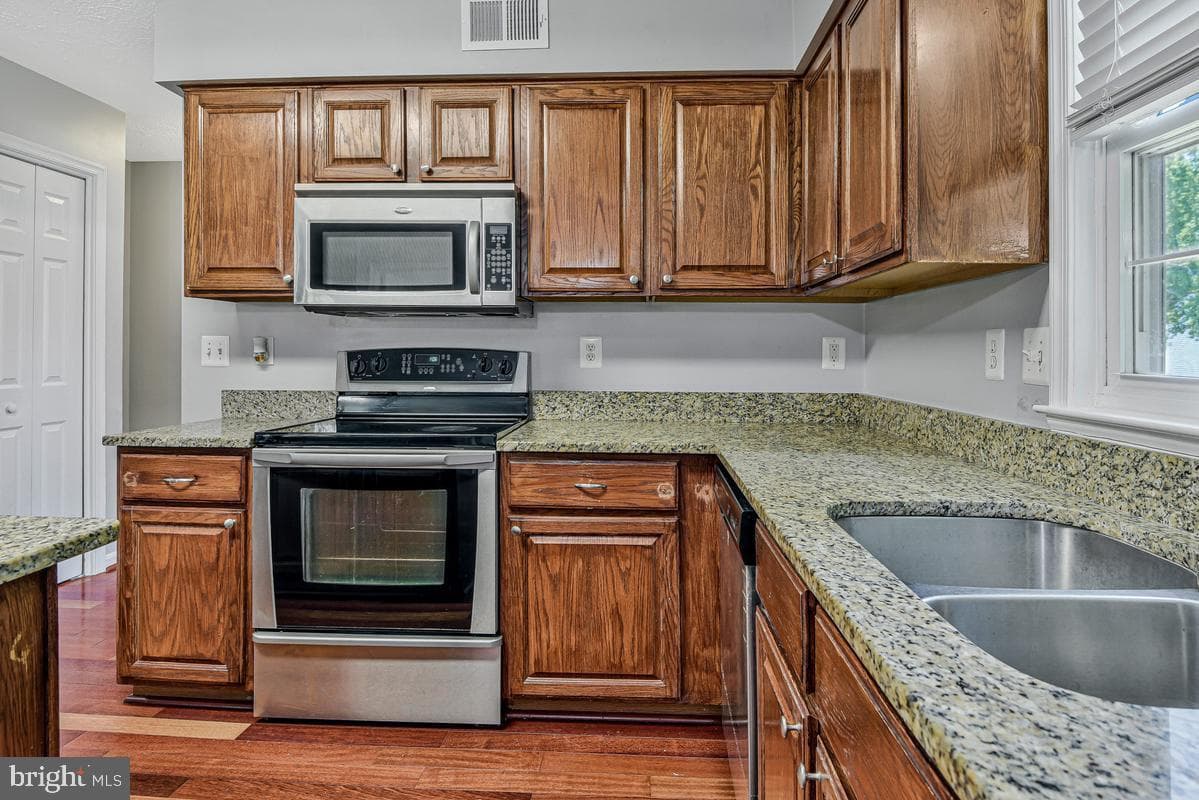 5503 Skipjack Court photo 16