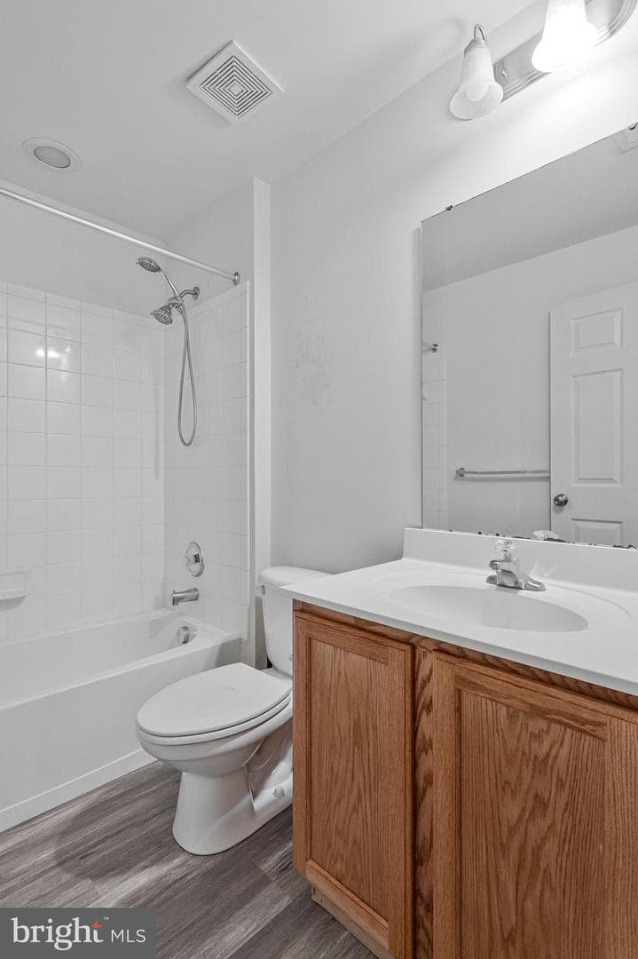 9252 Senna Court photo 5