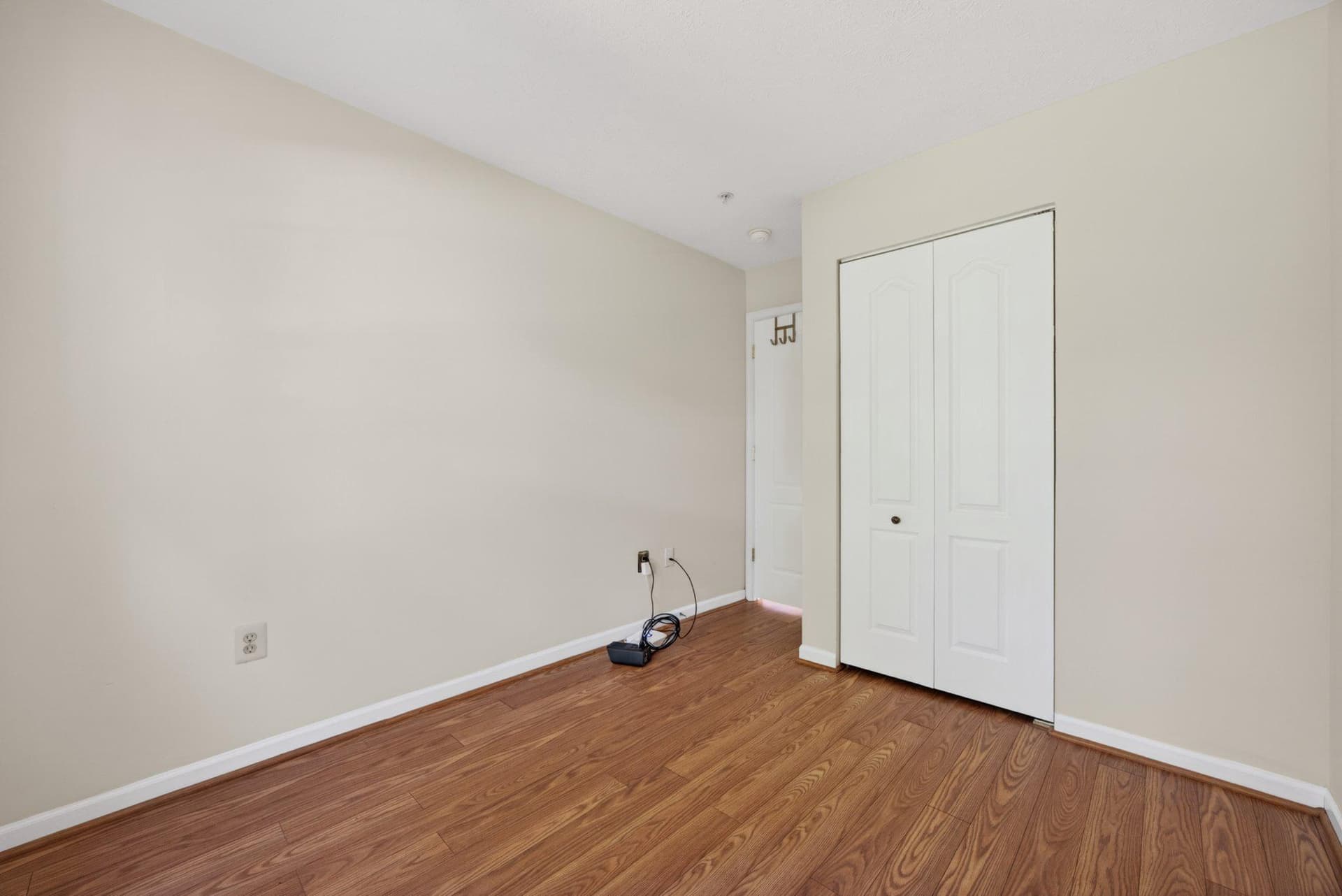5851 Wolsey Court photo 28