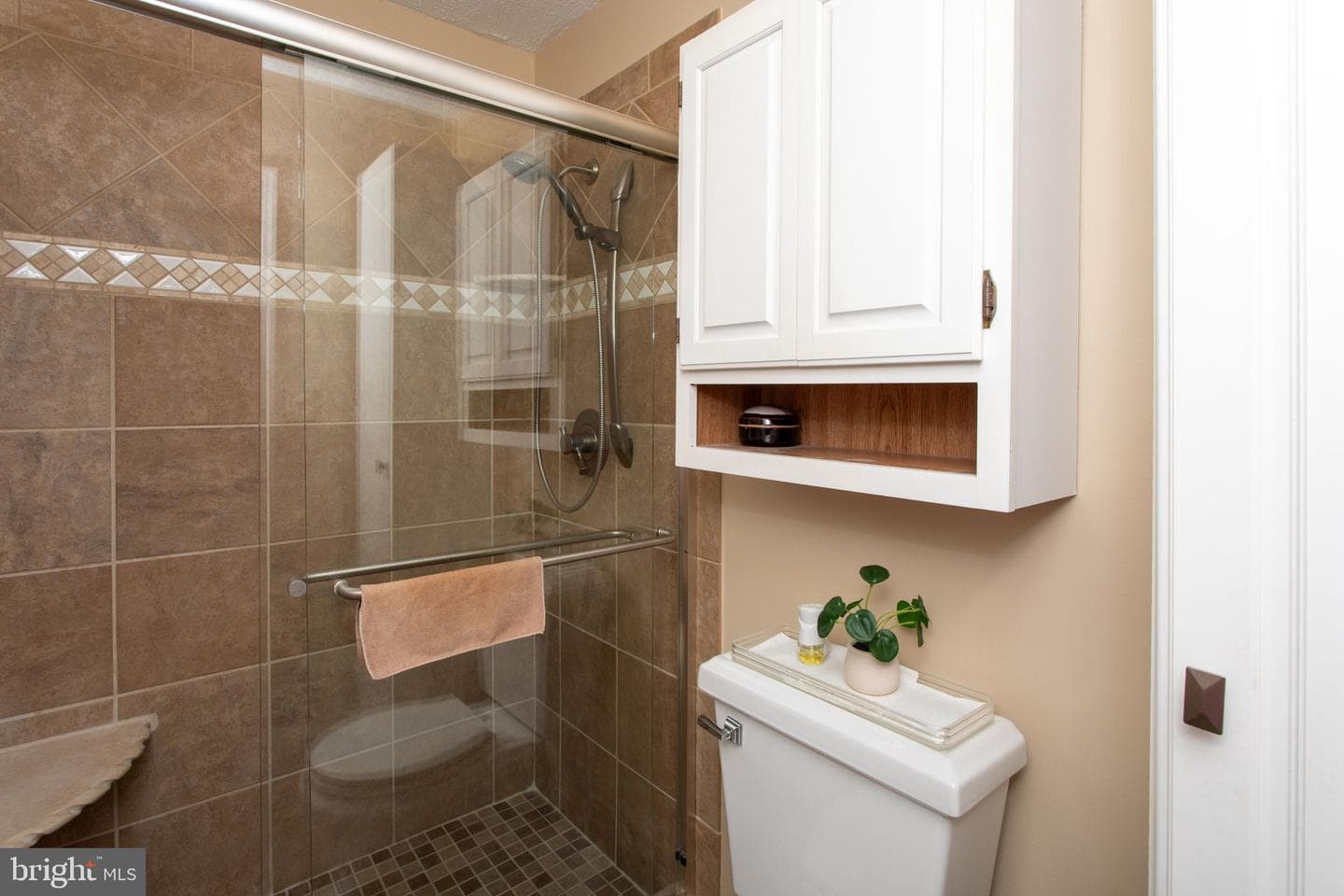 6975 Ellenwood Court photo 23