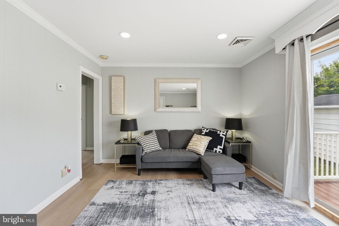 46 Circle Avenue photo 3