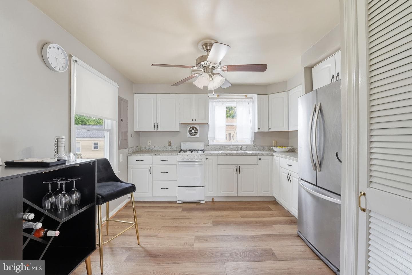 46 Circle Avenue photo 5